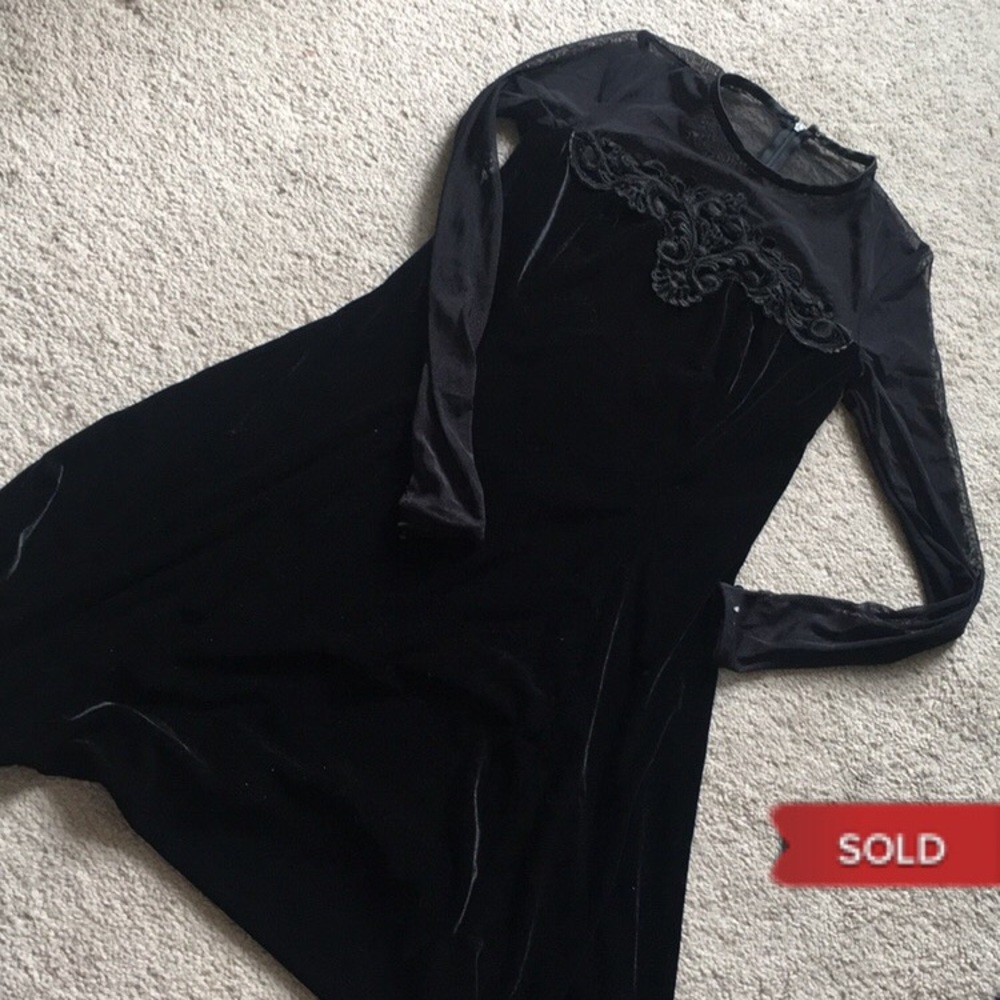 *SOLD* VINTAGE BLACK VELVET AND MESH DRESS